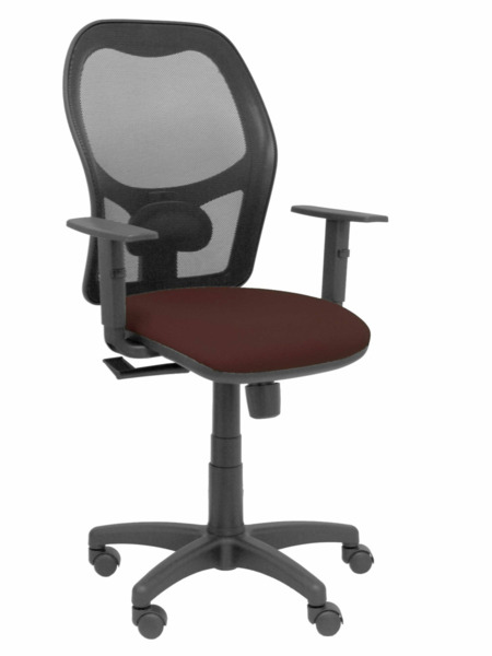 Silla de oficina Alocén malla negra asiento bali marrón oscuro brazos regulables