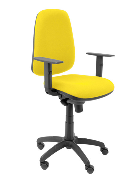 Silla de oficina Tarancón bali amarillo con brazos regulables (1)