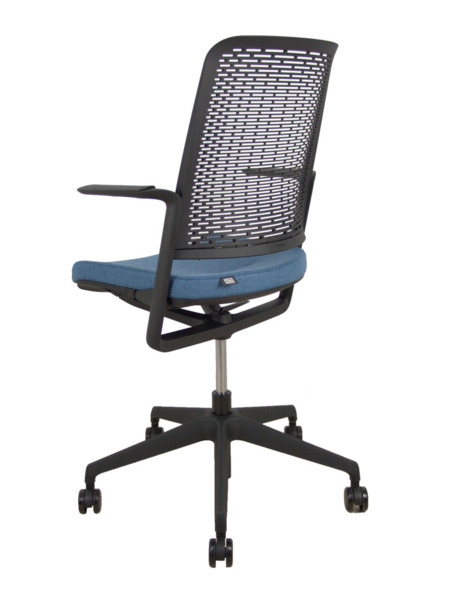 Silla WithMe negra asiento blazer azul petróleo (4)