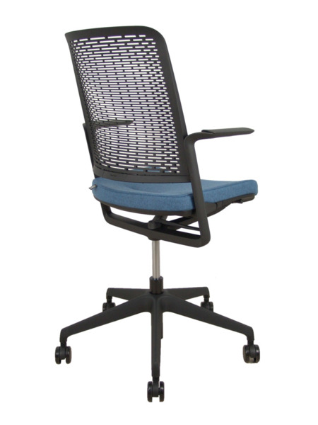 Silla WithMe negra asiento blazer azul petróleo (6)